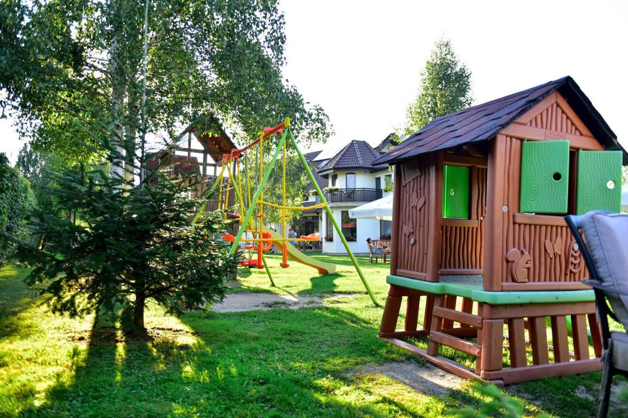 Natura Family Resort Avrig Extérieur photo